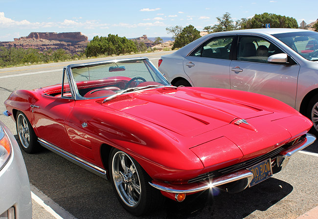 Corvette Sting Ray Convertible,Canyonland