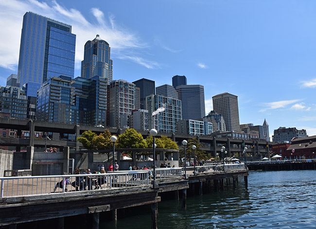 Seattle skyline,Waterfront,Aquarium